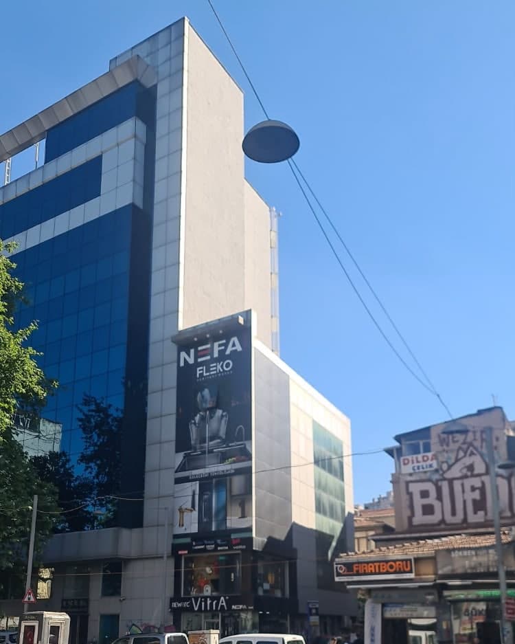 Perşembe Pazarı — ticaret hayatının geçtiği sokaklar